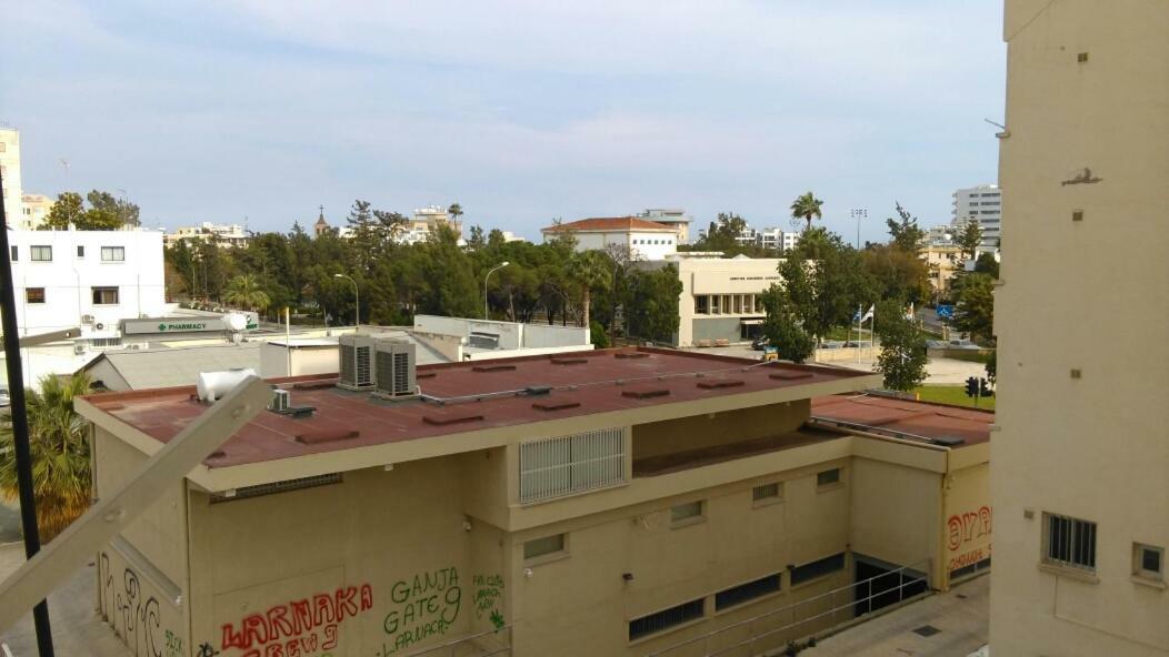 Modern City Center Apt Larnaca Exterior photo